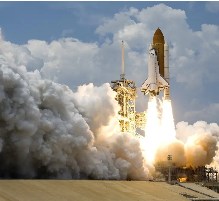 Do lançamento de um satélite aos testes de um submarino. Este é o negócio dos grandes riscos.