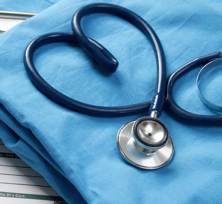 Dr. Martínez-Salamanca: “Os homens são mais propensos a postergar cuidados médicos e check-ups periódicos e a levar um estilo de vida menos saudável”