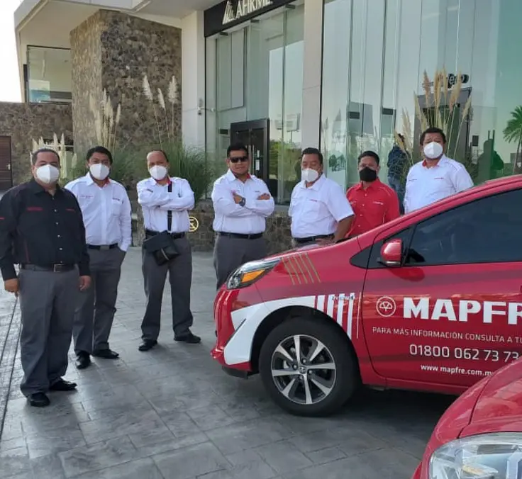 Carros híbridos e motocicletas ecológicas para reduzir a pegada de carbono no México